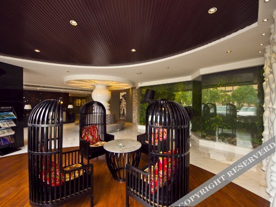 Наньпин: Yijia East Pinwei Hotel