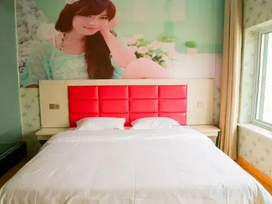 Чжэнчжоу: Rujia Huayi Hotel(Huanghe South Road Convention and Exhibition Center Store)