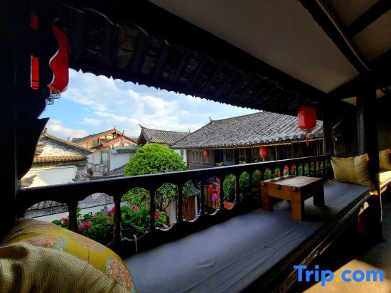 Лицзян: Yiyuan Snow Mountain View Courtyard Inn (Lijiang ancient city mufu branch)