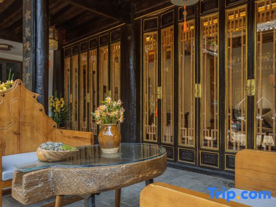 Лицзян: Yiyuan Snow Mountain View Courtyard Inn (Lijiang ancient city mufu branch)