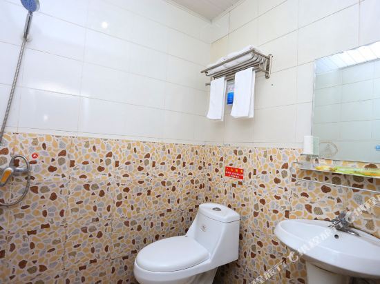 Чэнду: Kuaile Yijia Business Hotel