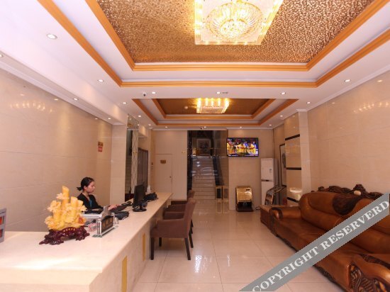 Чэнду: Xiaoqi yizhan Hotel Chengdu Jiayuan