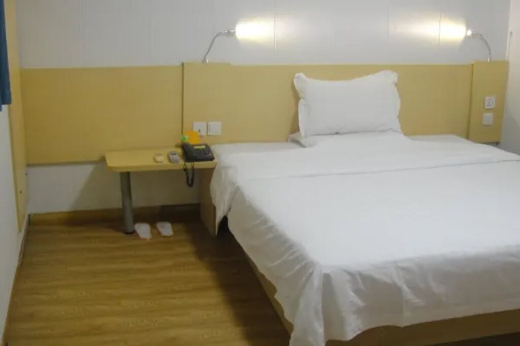 Шанхай: 7 Days Inn Taicang East Shanghai Road Wanda Plaza