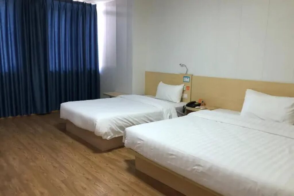 Шанхай: 7 Days Inn Taicang East Shanghai Road Wanda Plaza