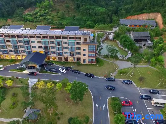 Уси: Kaiyuan Resort Hotel