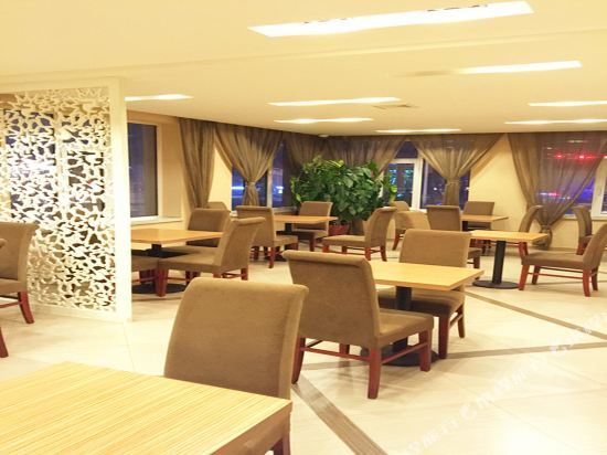 Баотоу: 5 Young Day Hotel
