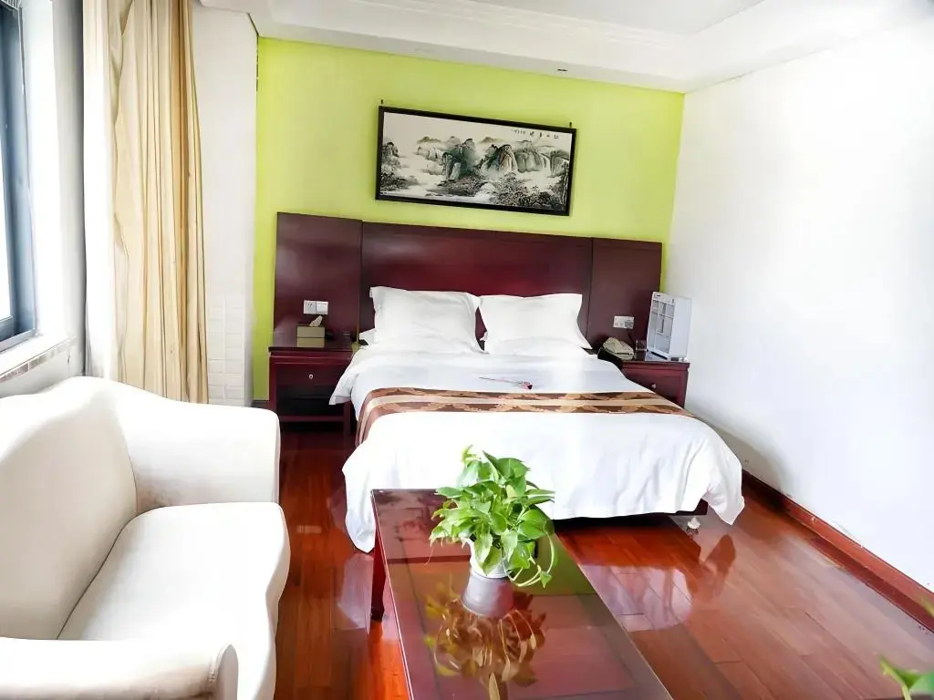 Шанхай: Shell Shanghai Qingpu District Huaxin Town Xinfu Middle Road Hotel
