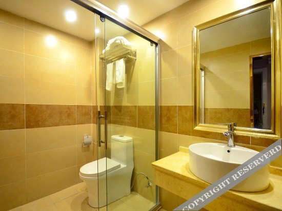Ухань: jinshutian Business Hotel