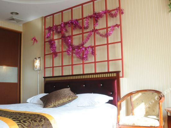 Ухань: Starlight Haowei Business Hotel
