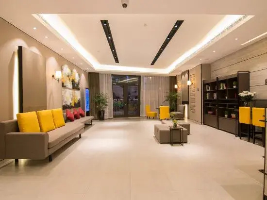 Шанхай: Homeinn Plus Hotel (Shanghai Sichuan North Road Subway Station)