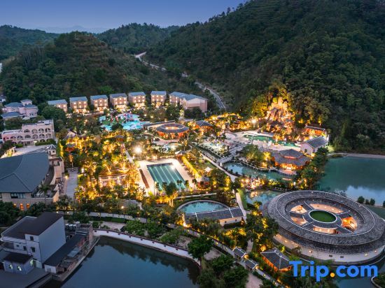 Мейчжу: Meizhou Wuhua Hot Mineral Mud Hot Spring Resort