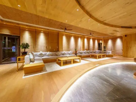 Мейчжу: Meizhou Wuhua Hot Mineral Mud Hot Spring Resort