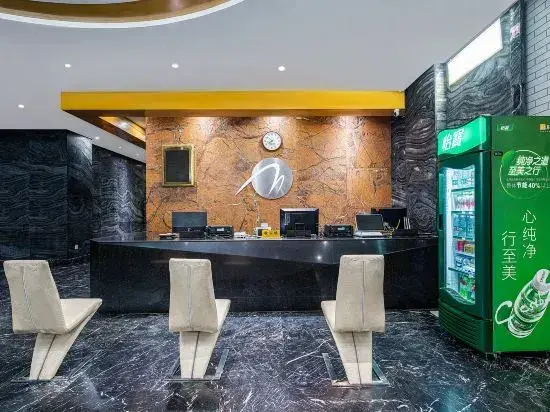 Байсе: Mingyuehu Hotel (Pingguo People's Hospital Shop)