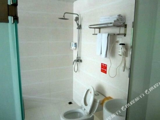 Шэньчжэнь: Hello Hotel Shenzhen Longhua Road Busstation