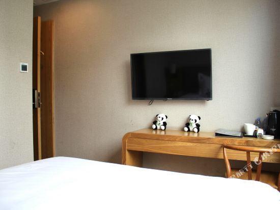 Чэнду: Theme Hotel (Chengdu Ximu Convention Center)