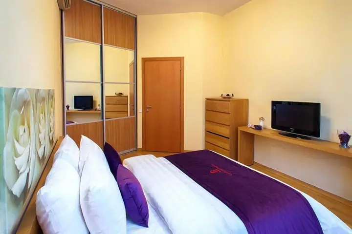 Москва: Апартаменты Lux, Смоленский бул., 7