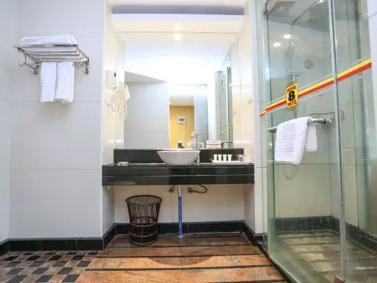 Гуанчжоу: Super 8 Hotel (Guangzhou Panyu Shiqiao, Yifa Pedestrian Street)