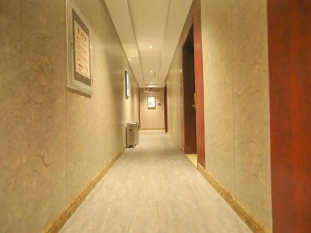 Шэньчжэнь: Yuefa Hotel (Shenzhen Dongmen Old Street Shaibu Subway Station)