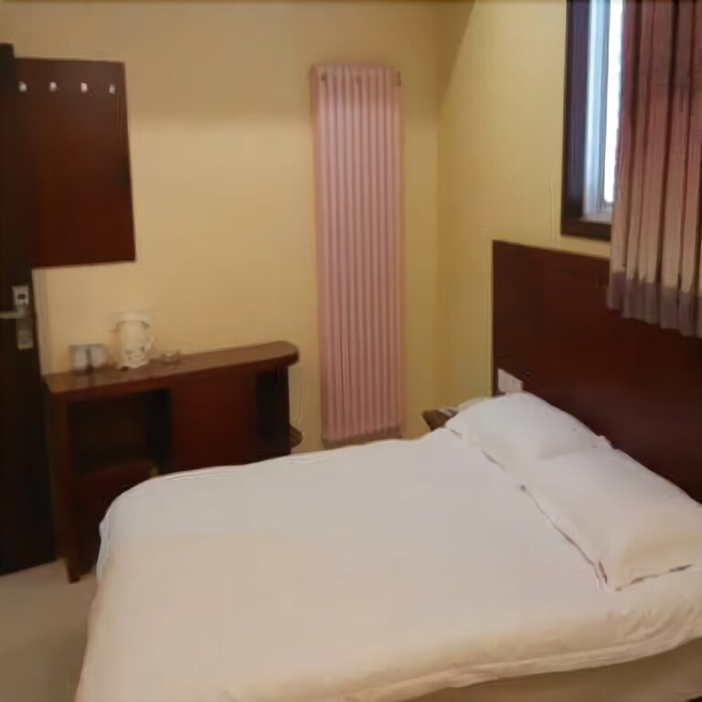 Пекин: Beijing Longyuange Express Hotel Baiziwan Subway Station