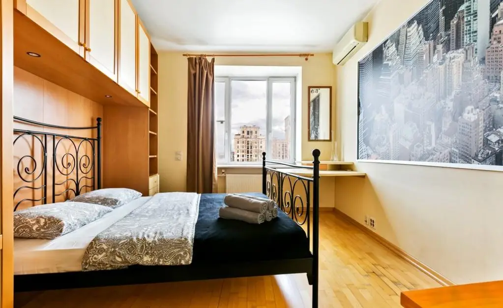 Москва: MaxRealty24 (МаксРеалти24) на Ломоносовском 19