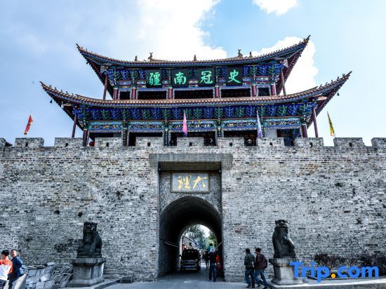 Дали: Dali Ancient City Bo Xinyunshe MCA