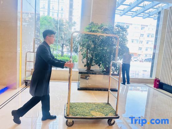 Тайюань: Zhangze Commercial Hotel