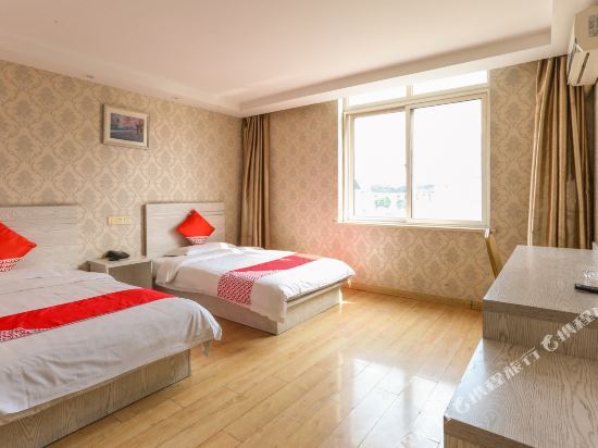 Чаншу: Changshu Shunda Business Hotel (Fuchunjiang Road International Auto Parts City)