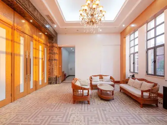 Циньхуандао: Beidaihe Yuehua Hotel(Tiger Stone Bath Shop)
