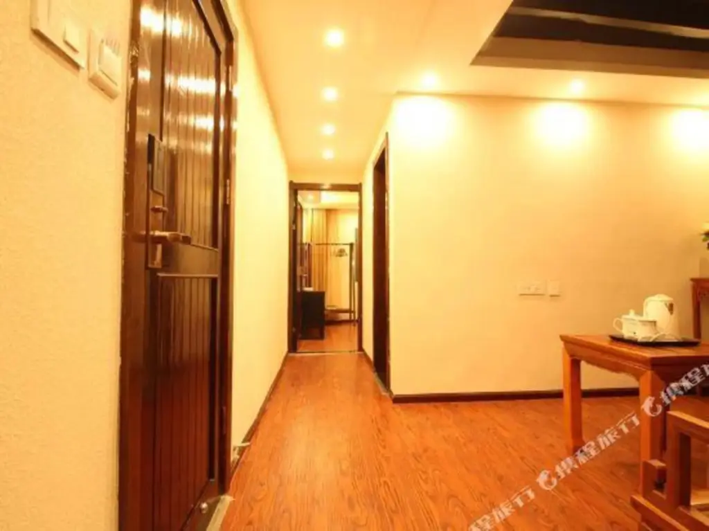 Леишан: Xijiang Luanxi Hanshe Garden Hotel (No. 1 Fengyu Bridge Branch)