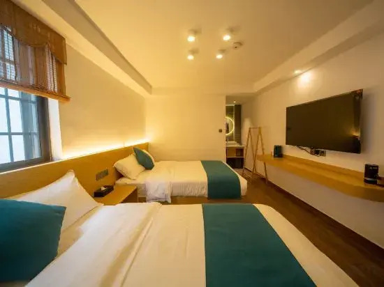 Сянси: Qingjufengzhu Riverview Guesthouse