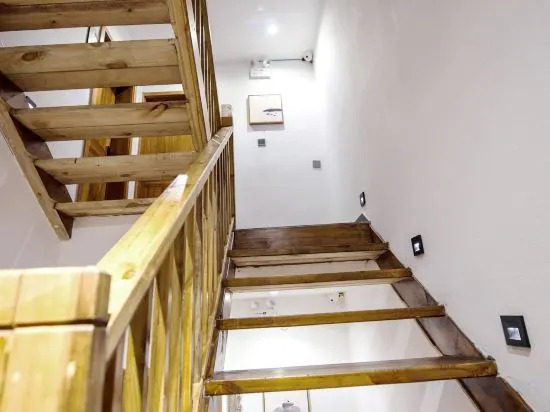 Сянси: Qingjufengzhu Riverview Guesthouse