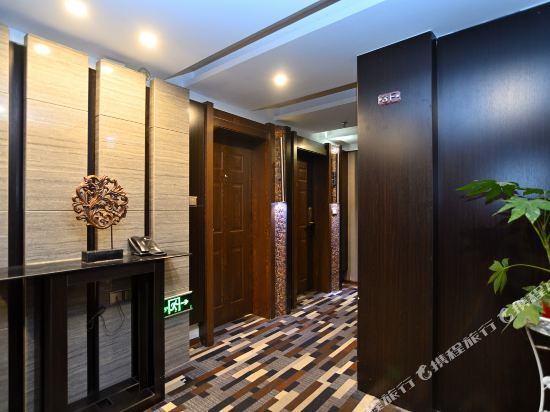 Гуйян: 贵阳良家文庭花园酒店