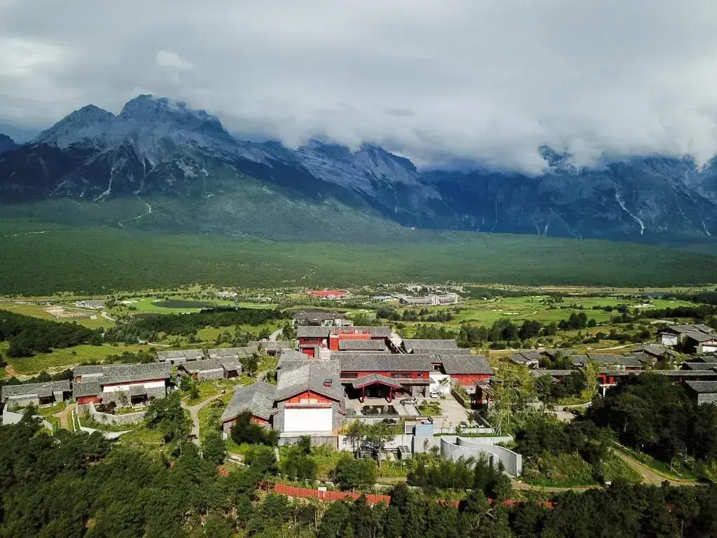 Лицзян: Jinmao Pureal Mountain Lijiang