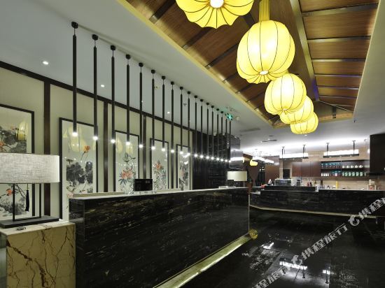 Чэнду: Borrman Hotel Chengdu Tianfu Square Metro Station