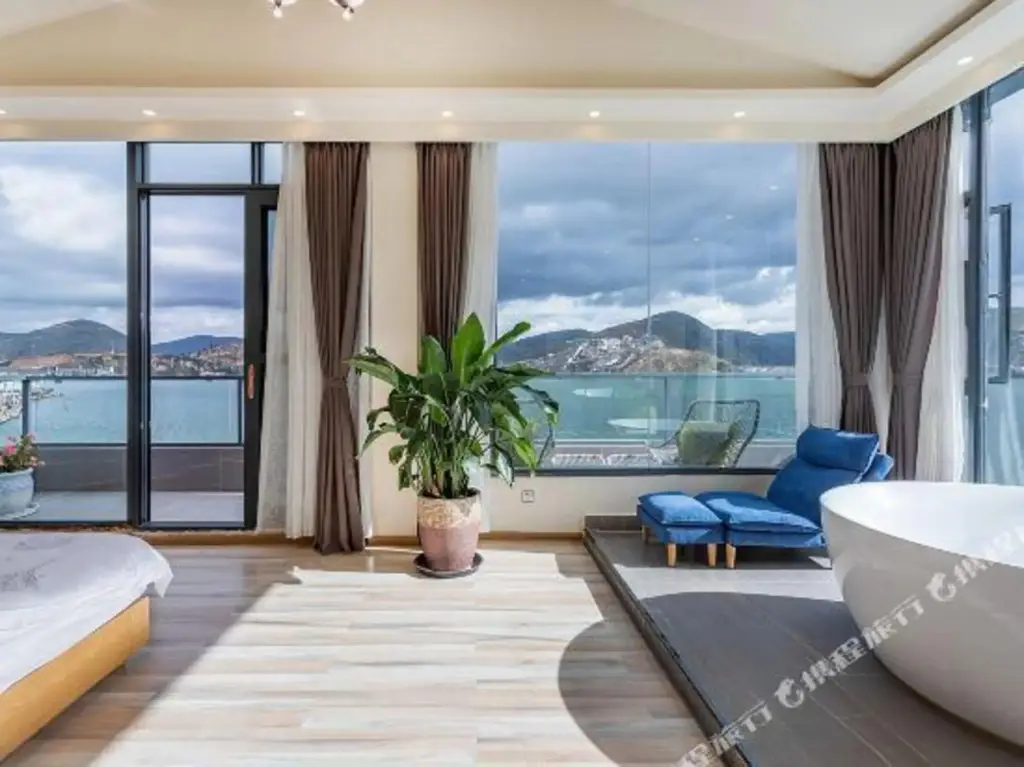 Дали: Isle Haven Seaview Designer Retreat (Dali Erhai Branch)