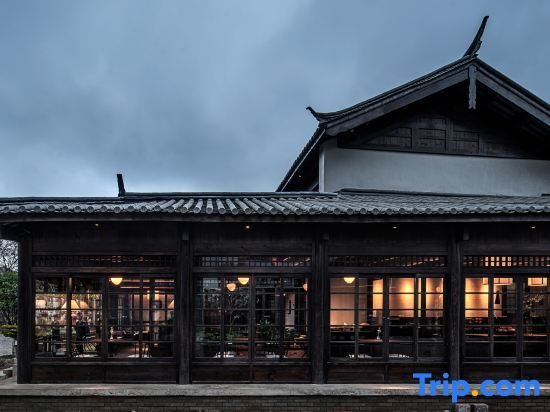 Lijiang Old Town · Lanshe hotel — фото 1