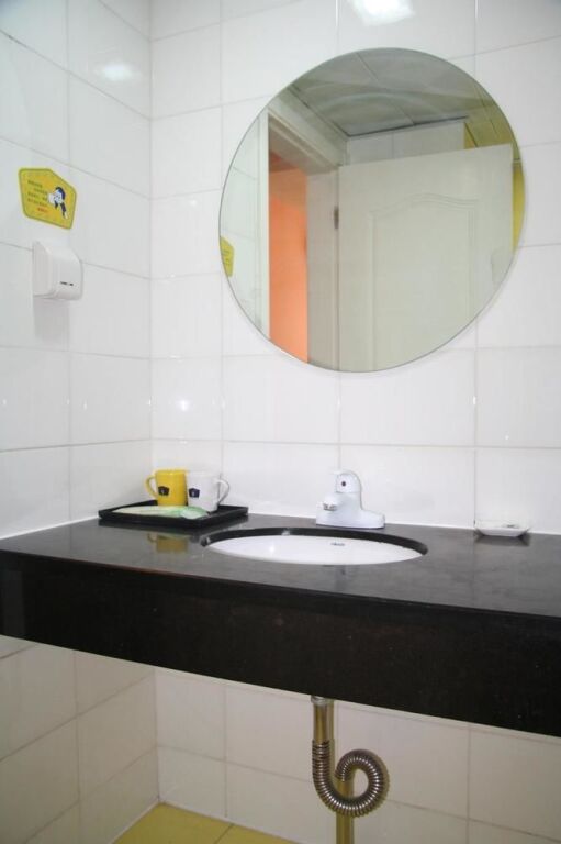 Циндао: Home Inn Plus (Qingdao Yinchuan West Road, Qingdao University)