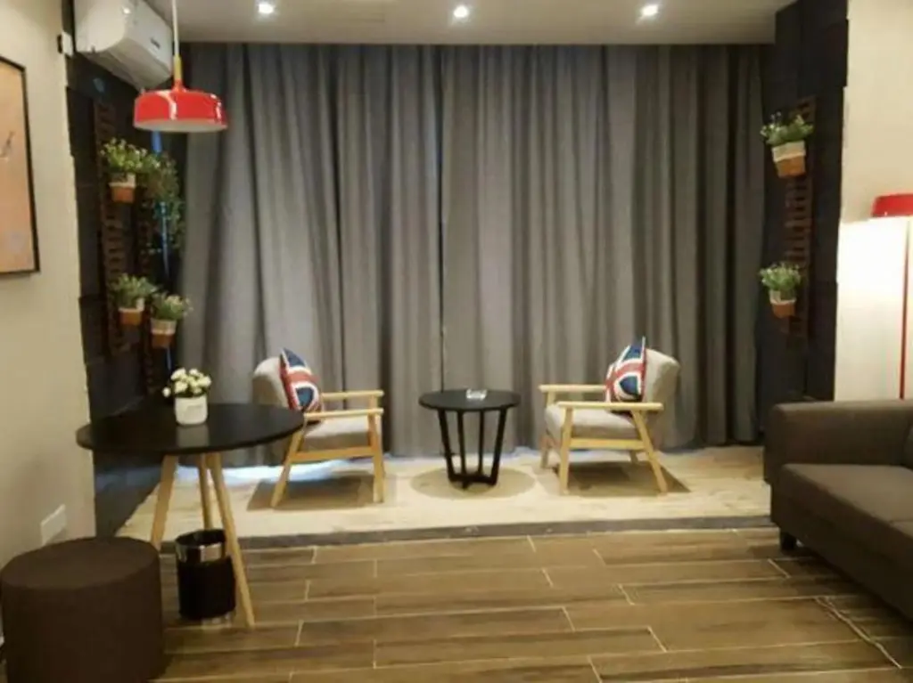 Lanyang: 3H Haomi Fashion Hotel (Danzhou Summer Square)
