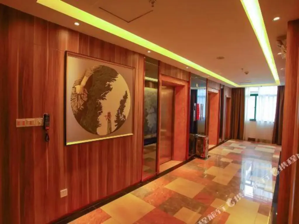 Lanyang: 3H Haomi Fashion Hotel (Danzhou Summer Square)