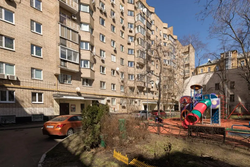 Москва: Старый Арбат Премиум на переулке Карманицкий 5