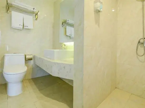 Чунцин: Liangjiang Yuepin Hotel (Chongqing Longhu Yuanzhu Branch)