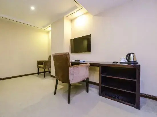 Чунцин: Liangjiang Yuepin Hotel (Chongqing Longhu Yuanzhu Branch)
