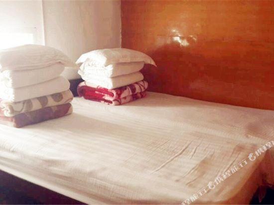 Лешан: Jiuling Ganglv Hotel