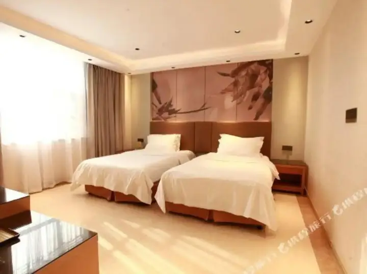 Линьи: Home Inn Alliance Huayi Hotel (Tancheng Railway Station Tanguo Ancient City)