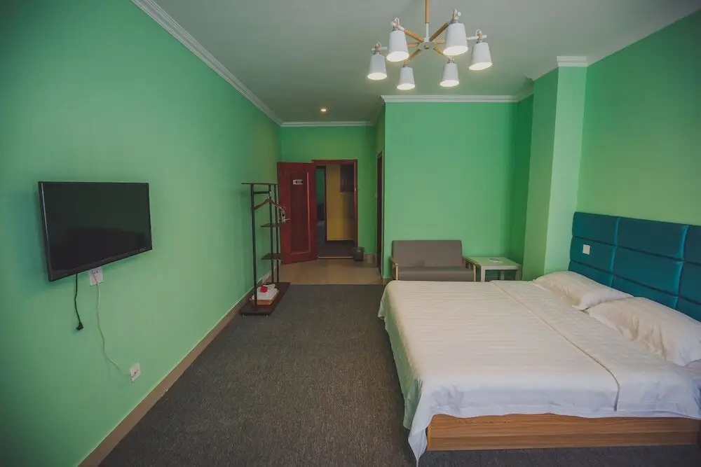 Вэйхай: White Horse Times Hotel