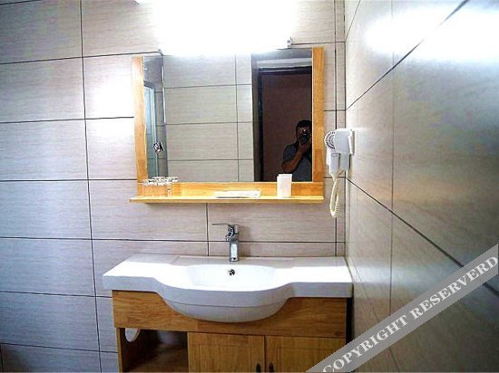 Наньпин: Xin Yan Fa Hotel