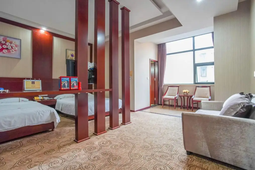 Ичан: Huaxing Hotel