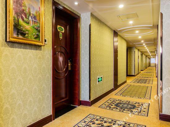 Чанша: Vienna Hotel (Changsha IFS guojin zhongxin)