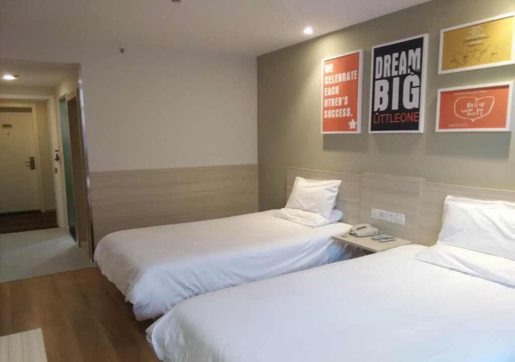 Яньтай: Hanting Hotel Yantai Beima Road Wanda Plaza Branch
