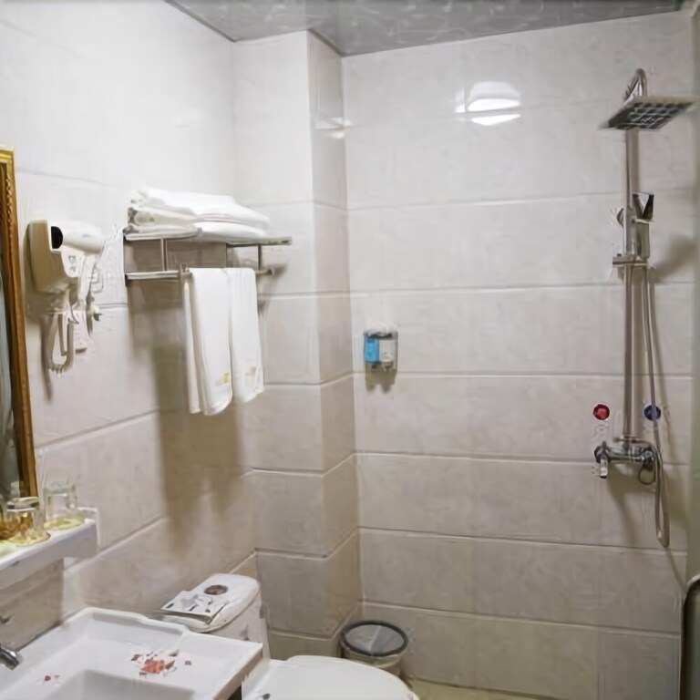 Куньмин: Kunming Hua Tian Hotel